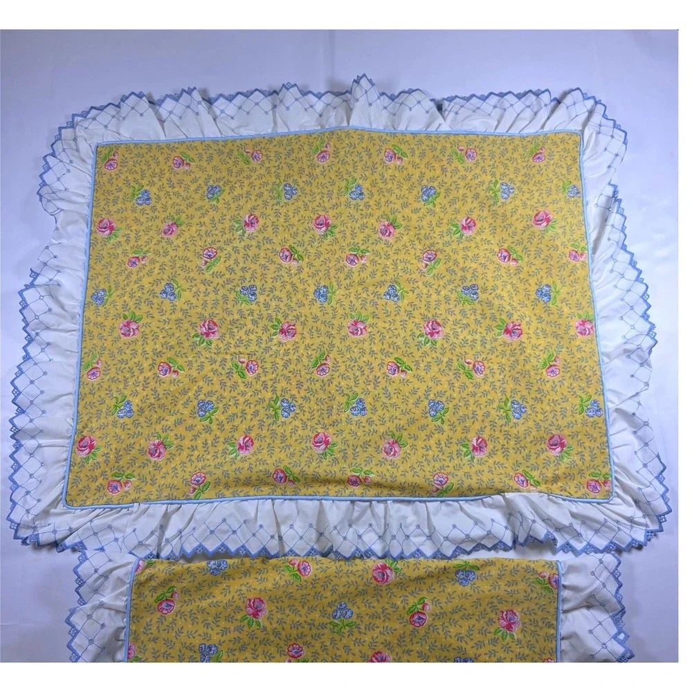 Vintage Lady Pepperell Yellow Floral Ruffled Eyelet Pillow Shams Set of 2
